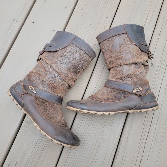 Merrell Haven Embossed Floral Paisley Brown Oiled Leather Mid Calf Boots 7 - Picture 2 of 8